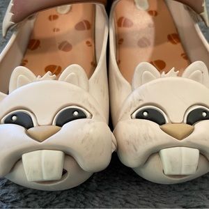 mini melissa squirrel size 10